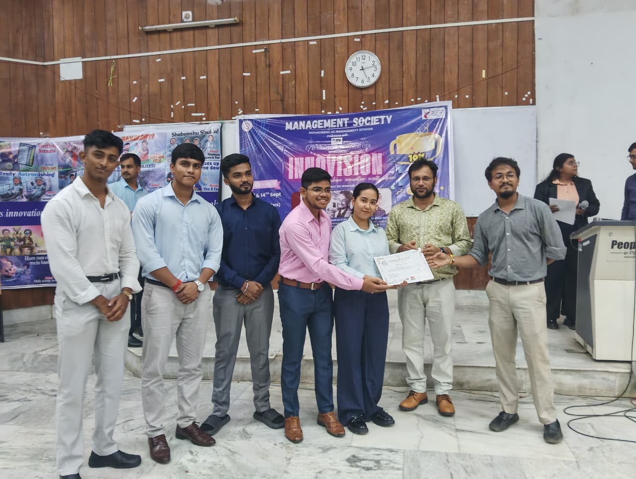 Interactive discussion with students about startup ideas